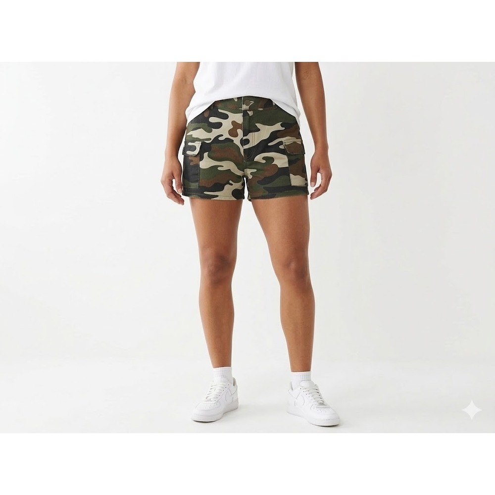 Love Tree Shorts Women's Large Multicolor Camo Cargo Pockets Straight Flat Front
